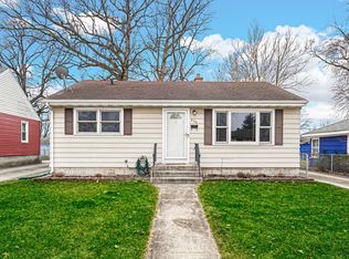 236 N Dwiggins St, Griffith, IN 46319