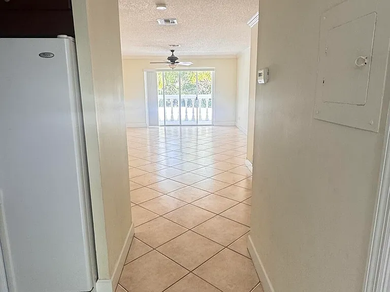 1727 Jimmy Buffett Mem Hwy #208 — Photo 3