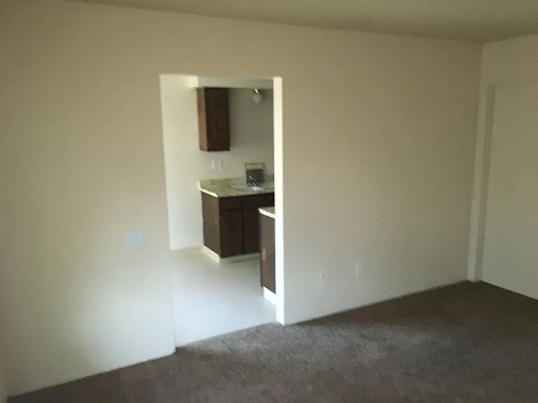 200 Lincoln Ave — Photo 4