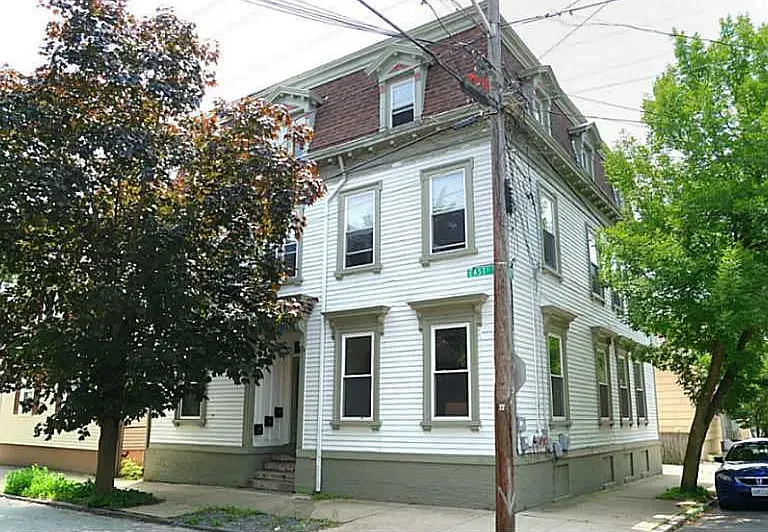19 East St — Photo 1