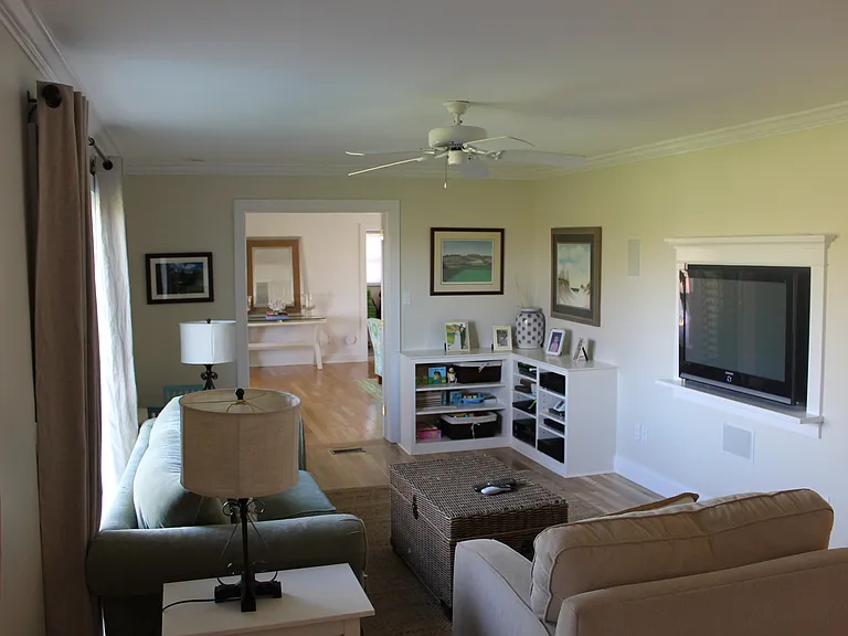 31 Newberry Ln — Photo 6
