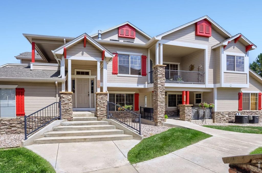 647 Callisto Dr #202