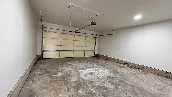 726 Garden Grv — Photo 29