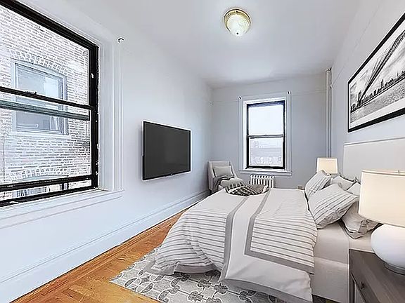 3rd image of 256 Seaman Ave APT 4C