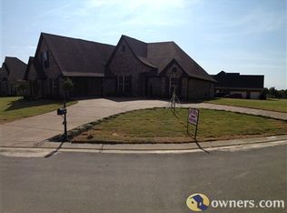 485 Eagle Valley Dr, Oakland, TN 38060