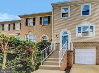 14513 Creek Branch Ct, Centreville, VA 20120