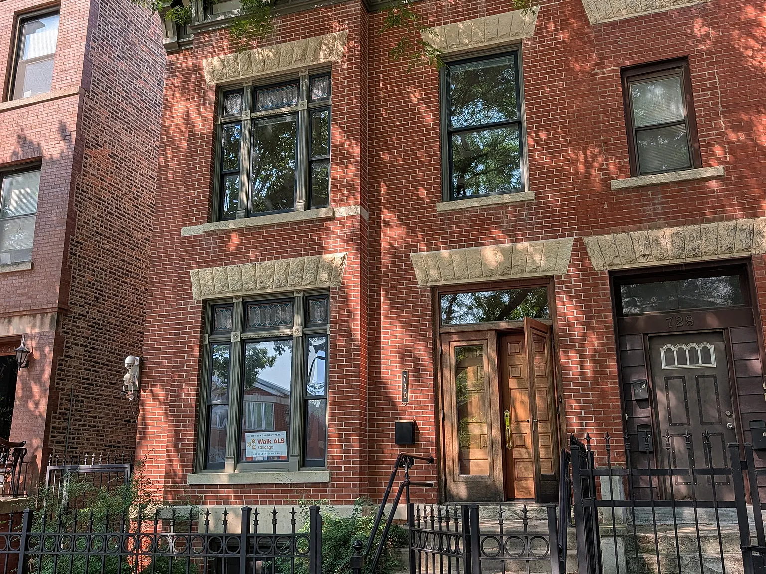 730 S Claremont Ave — Photo 1