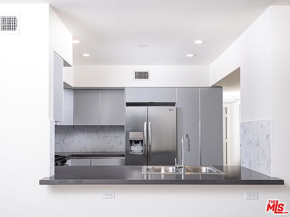 3rd image of 1150 N Cahuenga Blvd Ph 3
