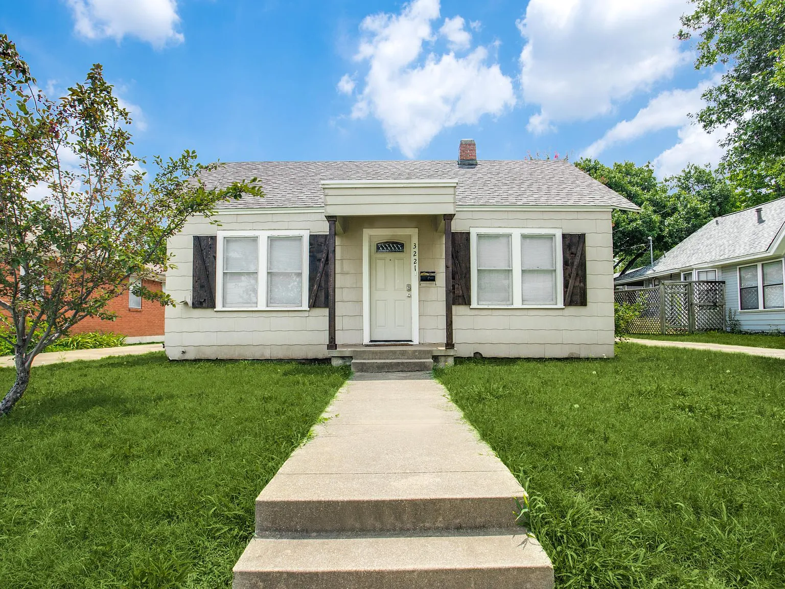 3 bed, 1500 sqft, $2,950 — Photo 1