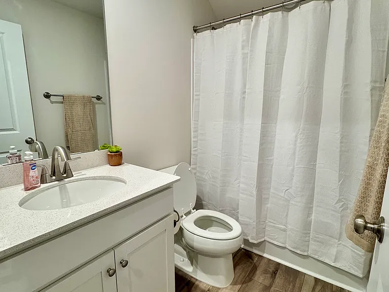 7430 Linda Vista Ln — Photo 23