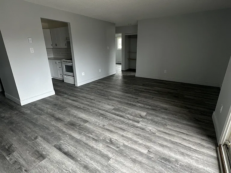 7 Lowndes Ave #11 — Photo 1