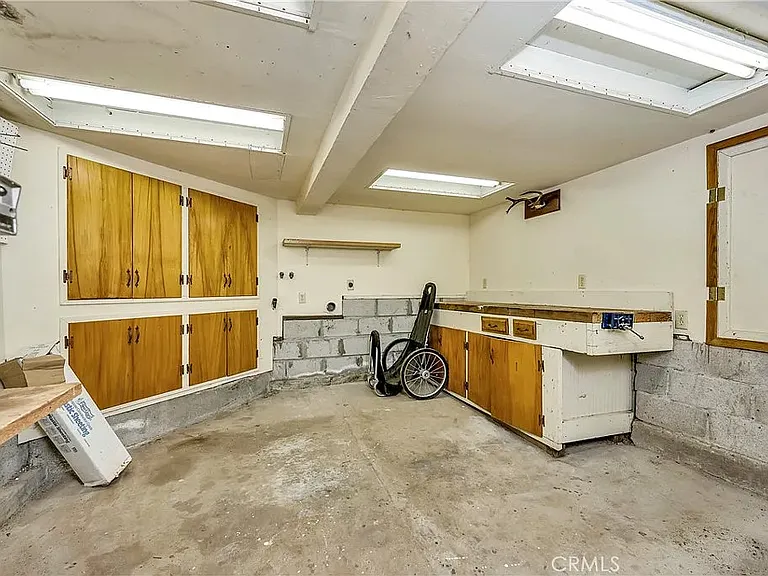 9921 Lukes Rd — Photo 7