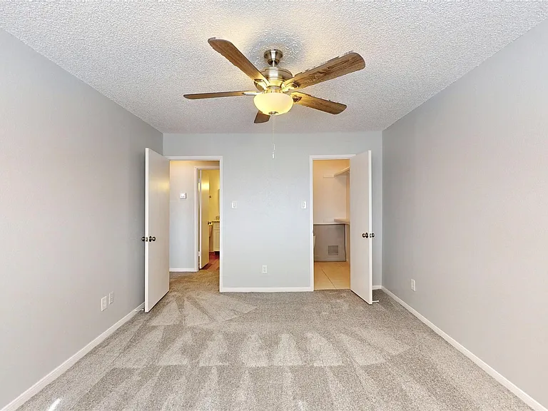 14147 Misty Meadow Ln — Photo 28
