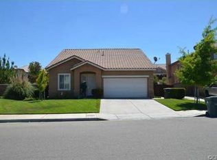 8516 Farmhouse Ln, Riverside, CA 92508