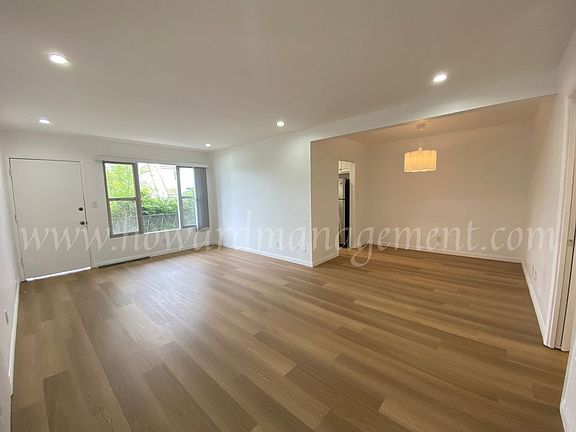 2nd image of 1047 12th St #9