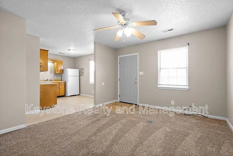 2 bed, 1.0 bath, 850 sqft, $725 — Photo 4