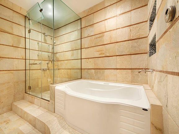 4th image of 176 Broadway APT 14A