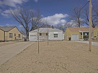 2164 S Crestway St, Wichita, KS 67218
