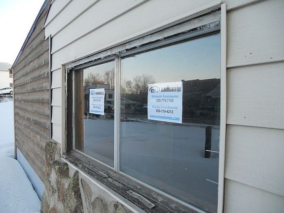 2nd image of 125 W Washington Ave