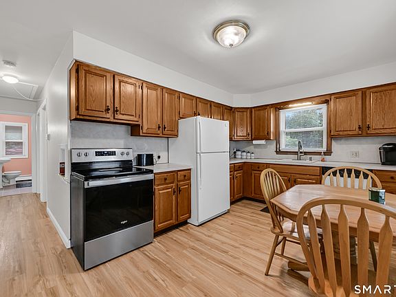 4th image of 34 Brighton Street