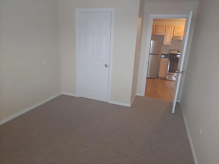 715 N Main St #5 — Photo 5
