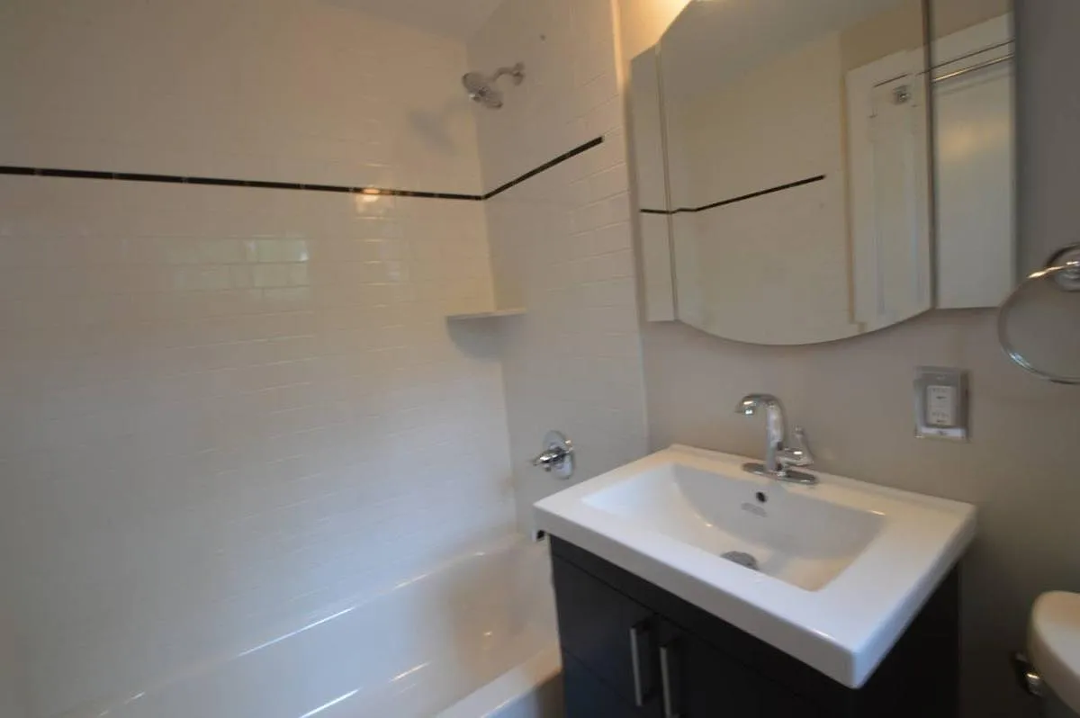 Building Photo - 3252 Martha Custis Dr