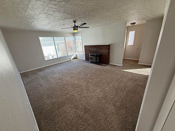 4th image of 1124 Adams Ave