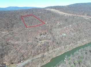 3 Trough Overlook Rd, Moorefield, WV 26836