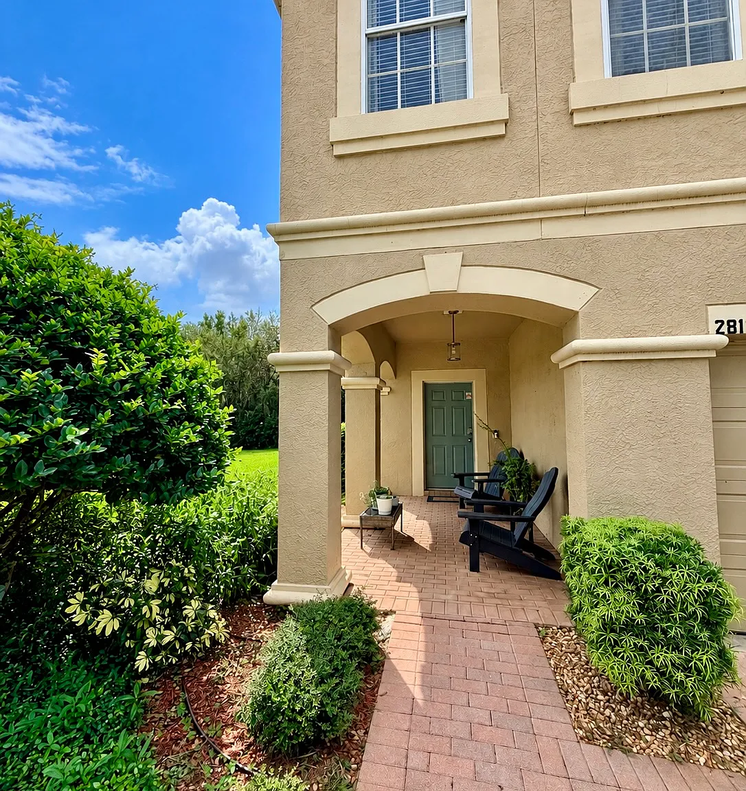 3 bed, 2.5 bath, 1768 sqft, $2,350 — Photo 1