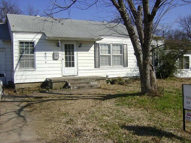 1st image of 5037 Fairfax St