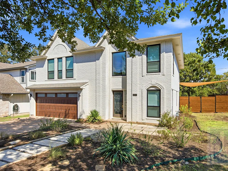 4200 Cortina Dr