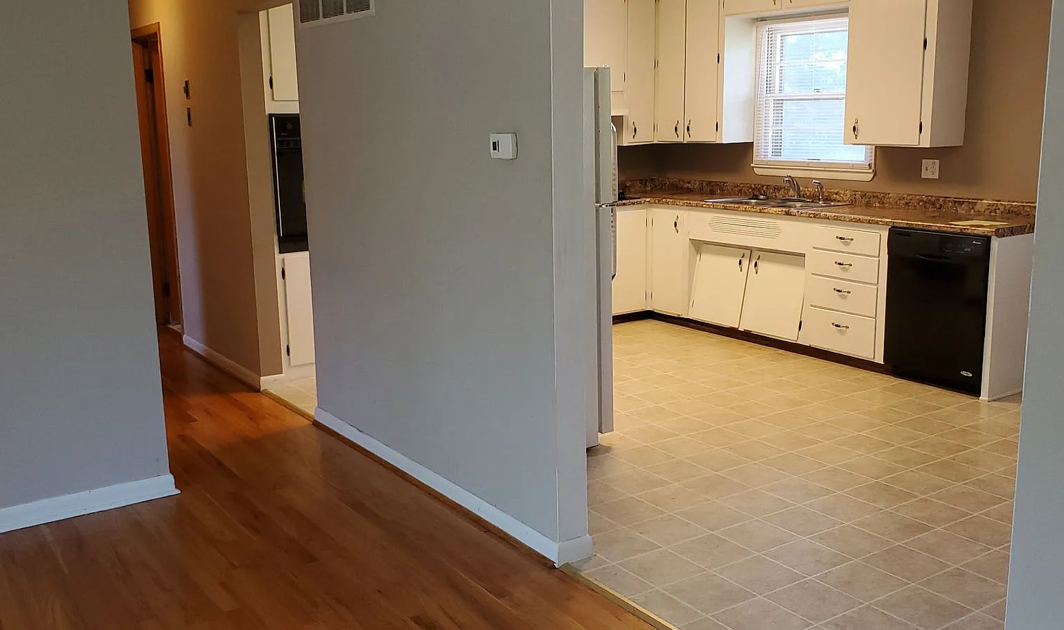 1607 Highridge Dr — Photo 4