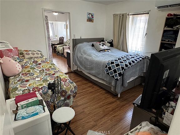 4th image of 231 S Hicks Ave