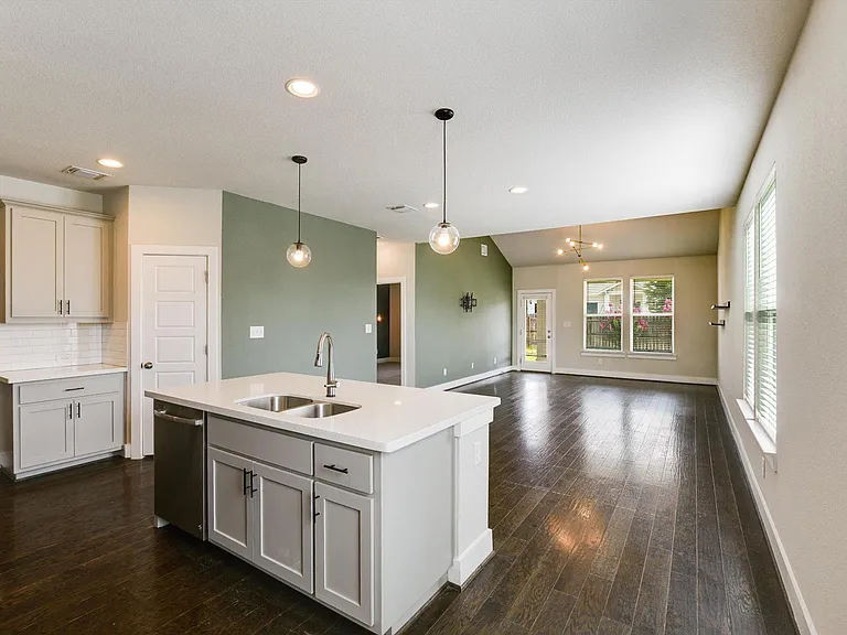 5826 Aviano Rd — Photo 6