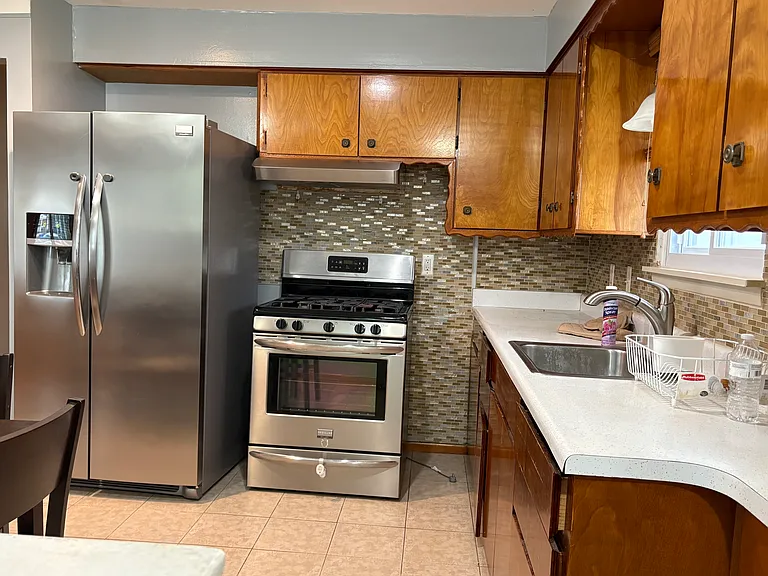 5973 Berwyn St — Photo 9