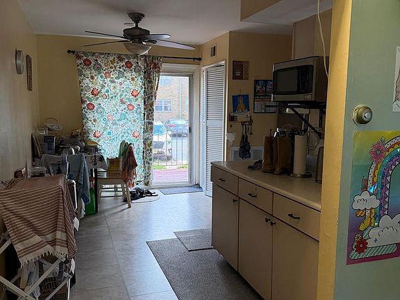 4th image of 192 Evergreen Rd APT 5A