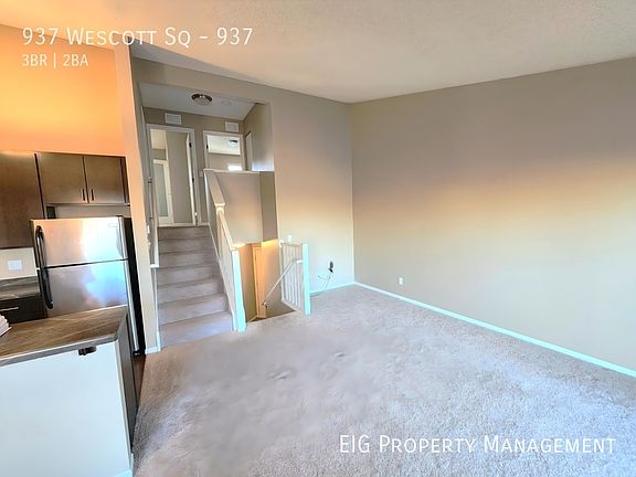 3rd image of 937 Wescott Sq #937