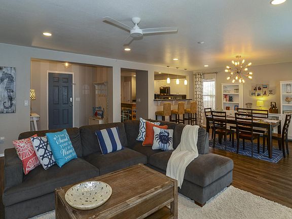 2nd image of 531 S Sterling Vistas Way