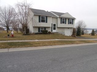 5725 Lake Hill Dr, Romulus, NY 14541