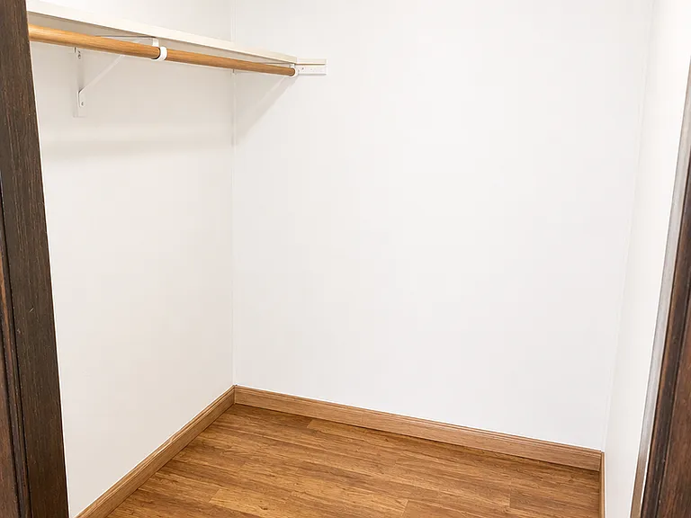 Rapids Studio Apartments — Photo 40