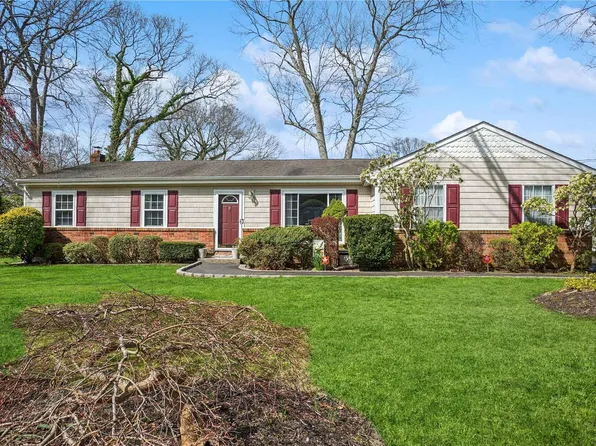 68 Main Avenue, Centereach, NY 11720