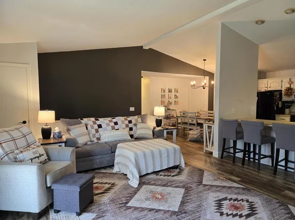 2134 Marie COURT #4, West Bend, WI 53095