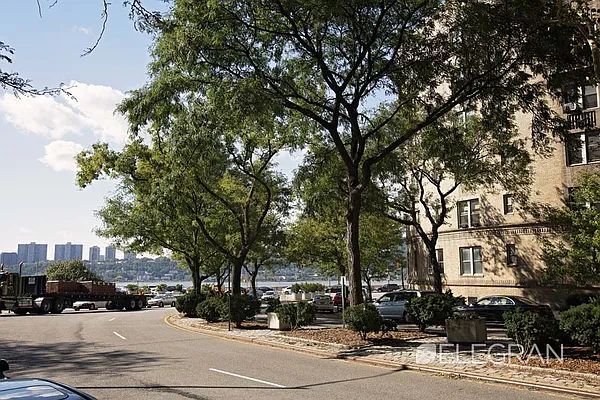 Rented by (Legacy) Elegran | media 27