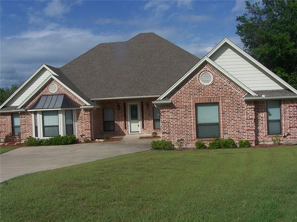 1st image of 110 Autumn Wood Ct