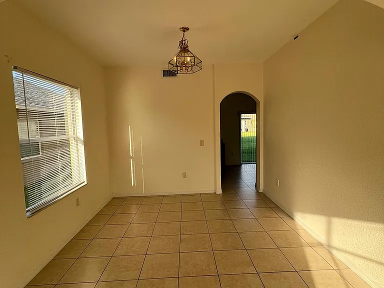 3986 Rollingsford Cir — Photo 13