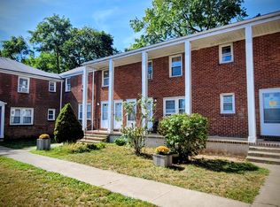 90 Marilyn Pl #J11, Clifton, NJ 07011