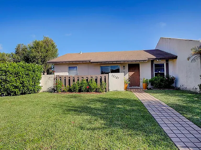 12131 SW 110th Street Cir S — Photo 1