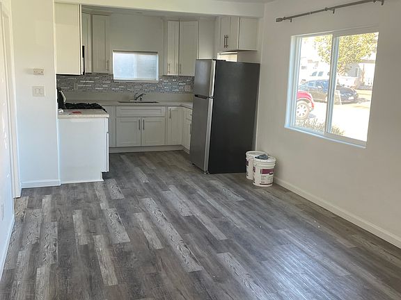2nd image of 124 Madison Ave