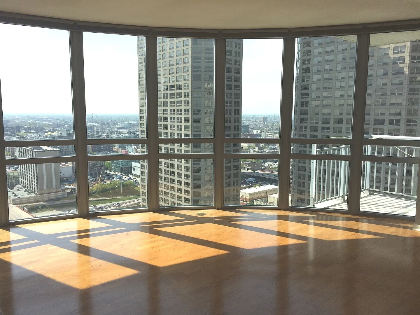 2 bed, 1324 sqft, $3,550 — Photo 3