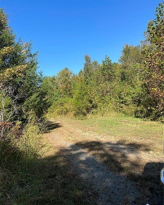 1st image of 470 Price Rd